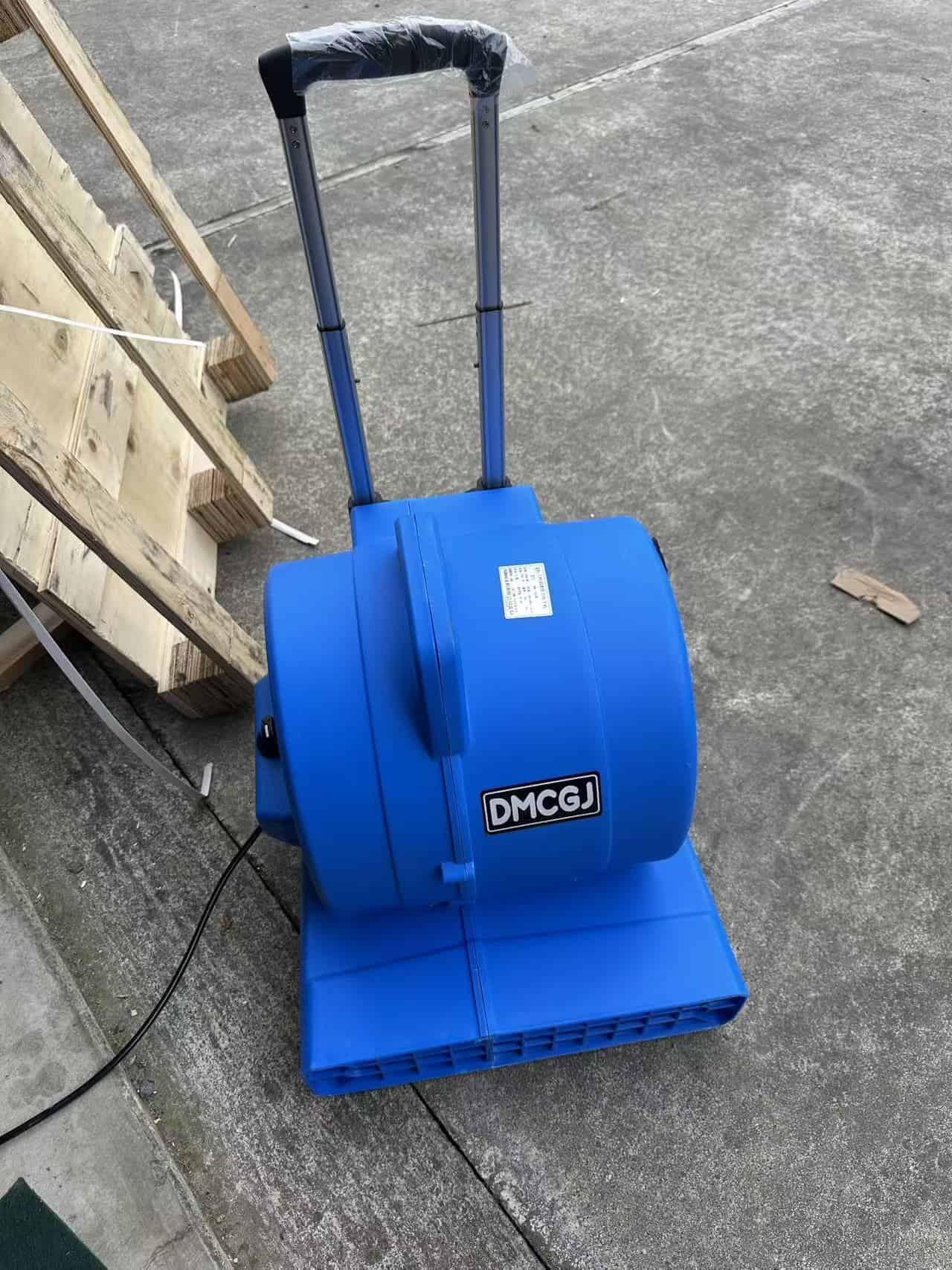 Carpet dryer air mover for hire in Christchurch used for wet carpet drying